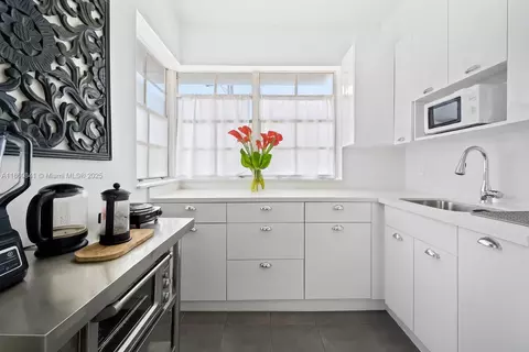 1005 Meridian Ave #7, Miami Beach, FL 33139