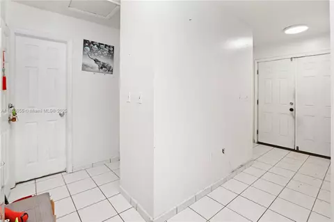 Entry Way - 2534 W 72nd St, Hialeah, FL 33016 photo 1 of 1