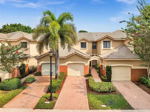 3853 Tree Top Dr, Weston, FL 33332