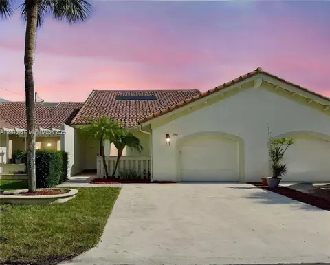 6953 Barbarossa St, Boca Raton, FL 33433