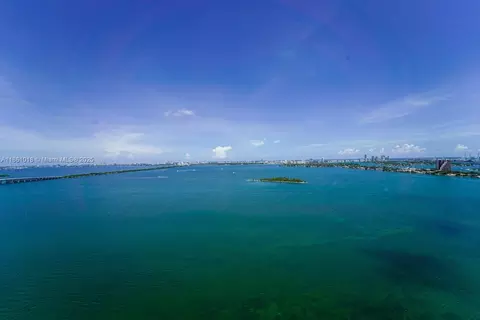 700 NE 24th St #2904, Miami, FL 33137