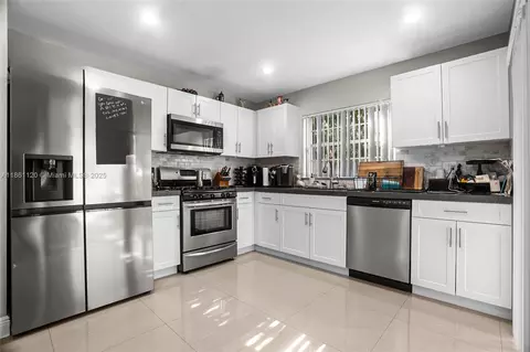 Kitchen - 20110 NW 83rd Pl, Hialeah, FL 33015 photo 3 of 3