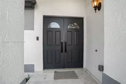 Entry Way - 20110 NW 83rd Pl, Hialeah, FL 33015 photo 1 of 3