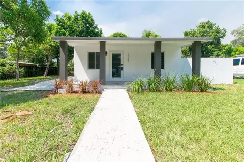 1757 NW 109th St, Miami, FL 33167