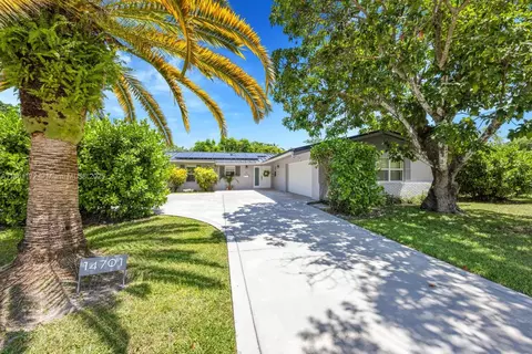 14701 SW 84th Ct, Palmetto Bay, FL 33158