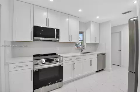 8840 Rheims Rd, Boca Raton, FL 33496