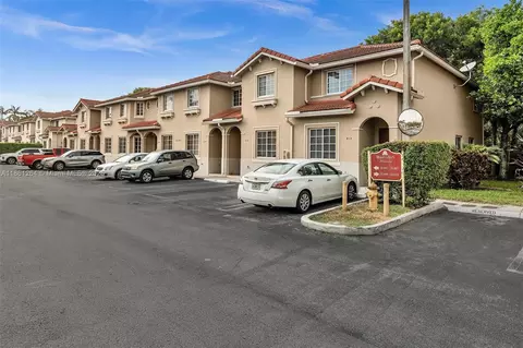 21205 NW 14 Pl #819, Miami Gardens, FL 33169