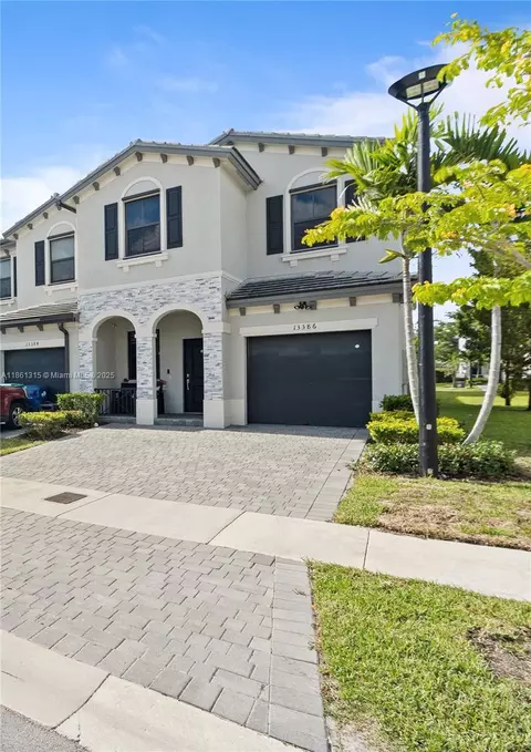 13386 SW 287th St, Homestead, FL 33033
