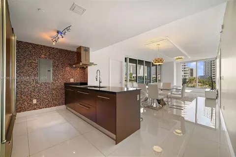 495 Brickell Ave #402, Miami, FL 33131