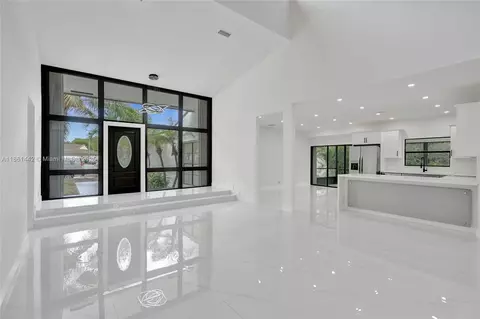 8037 Buttonwood Cir, Tamarac, FL 33321