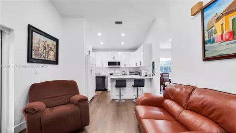 7578 W 30th Ln, Hialeah, FL 33018 photo 8