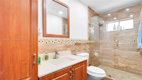 7578 W 30th Ln, Hialeah, FL 33018 photo 18