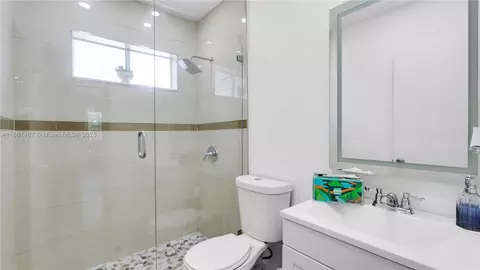 7578 W 30th Ln, Hialeah, FL 33018 photo 14