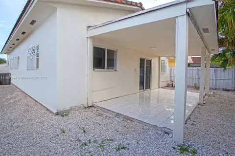 3133 W 70th Ter, Hialeah, FL 33018 photo 34