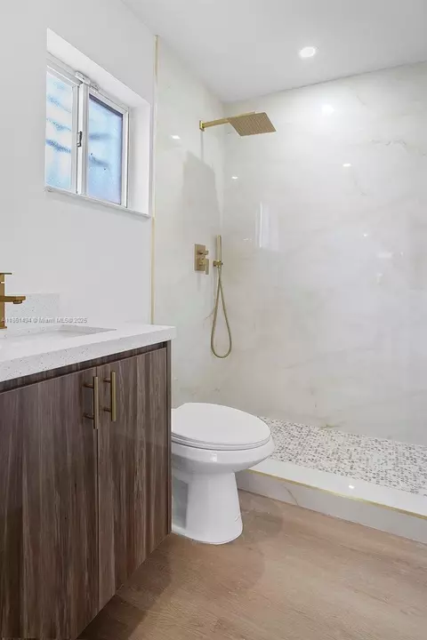 3133 W 70th Ter, Hialeah, FL 33018 photo 23