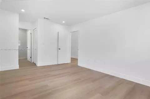 3133 W 70th Ter, Hialeah, FL 33018 photo 28