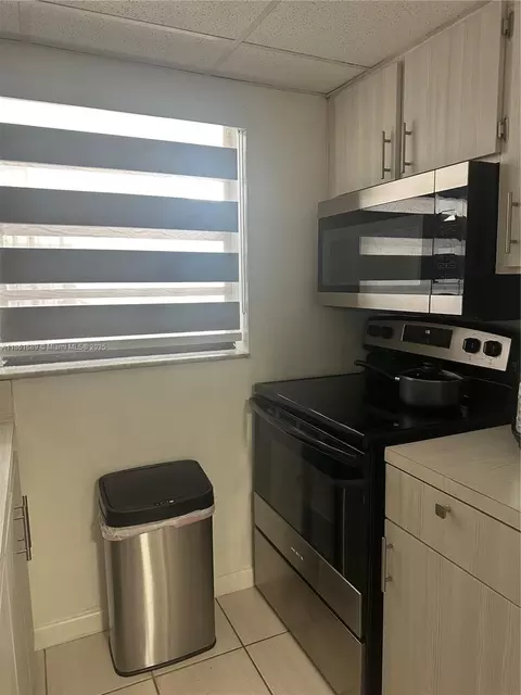 Kitchen - 1335 W 68th St #308, Hialeah, FL 33014 photo 1 of 2