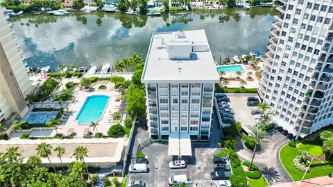 5640 Collins Ave #6B, Miami Beach, FL 33140