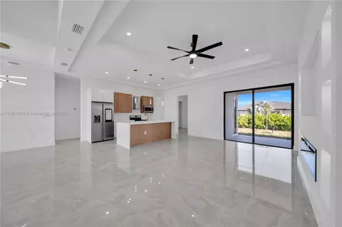 2909 NW 6th Ave, Cape Coral, FL 33993