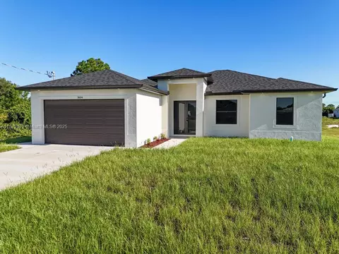 3604 25 St SW, Lehigh Acres, FL 33976