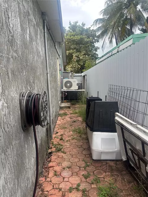 Exterior - 719 Harem Ave, Opa Locka, FL 33054 photo 1 of 4
