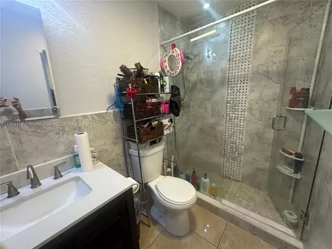 Bath - 719 Harem Ave, Opa Locka, FL 33054 photo 1 of 2