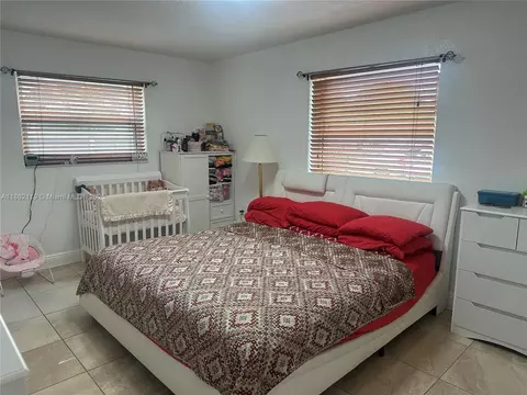 Bedroom - 719 Harem Ave, Opa Locka, FL 33054 photo 4 of 5