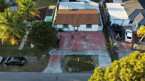 View/Area - 719 Harem Ave, Opa Locka, FL 33054 photo 3 of 4