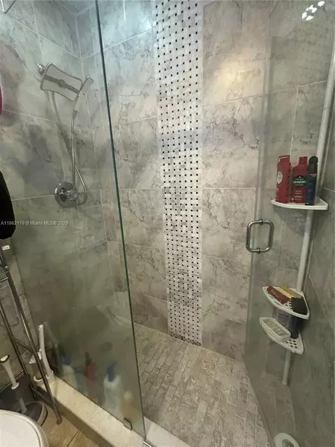 Bath - 719 Harem Ave, Opa Locka, FL 33054 photo 2 of 2