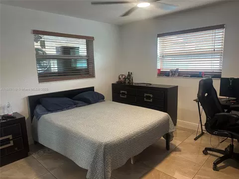 Bedroom - 719 Harem Ave, Opa Locka, FL 33054 photo 3 of 5