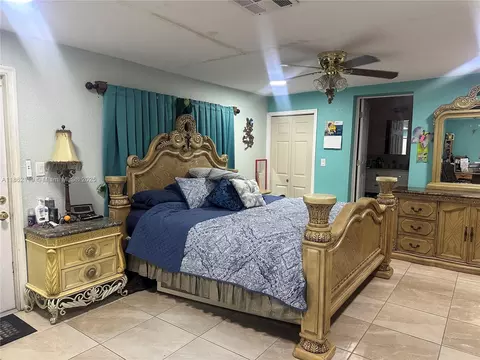 Bedroom - 719 Harem Ave, Opa Locka, FL 33054 photo 1 of 5
