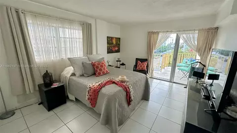 1340 Lincoln Rd #401, Miami Beach, FL 33139