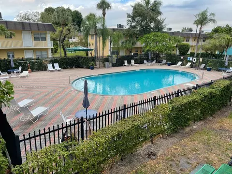 5162 NE 6th Ave #308, Oakland Park, FL 33334