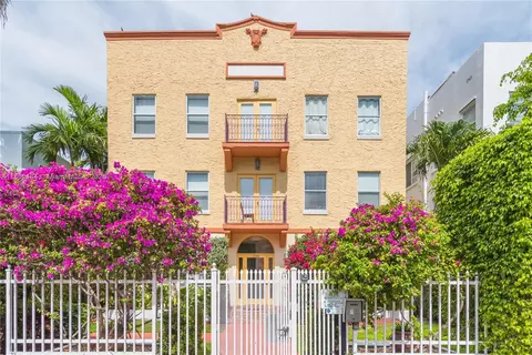 1350 Pennsylvania Ave #202, Miami Beach, FL 33139