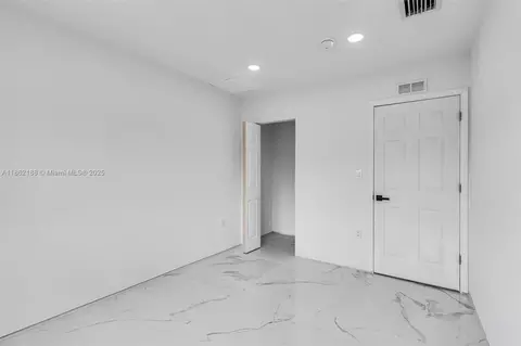 Bedroom - 770 SE 5th Pl, Hialeah, FL 33010 photo 2 of 6