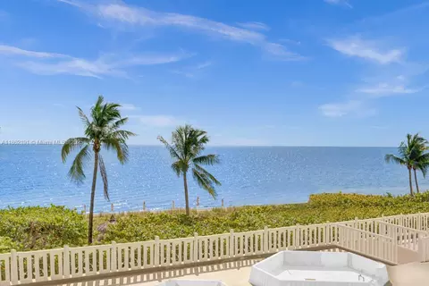 1111 Crandon Blvd #A203, Key Biscayne, FL 33149