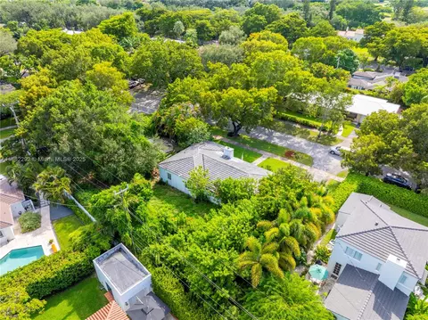 3807 Durango St, Coral Gables, FL 33134 photo 10