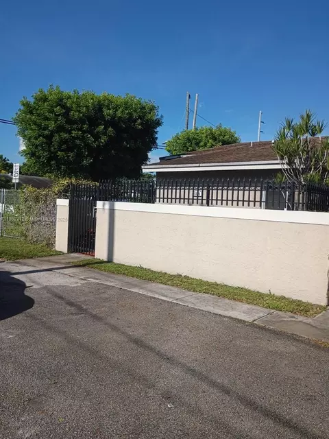Undisclosed, Miami, FL 33136