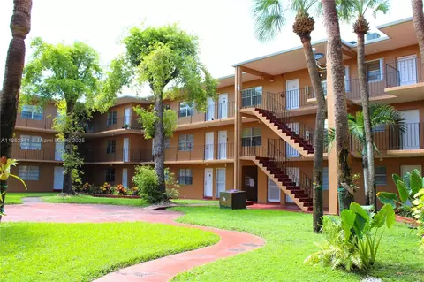 1280 W 54th St #308B, Hialeah, FL 33012