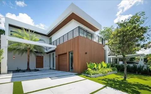 1351 SW 16 St, Miami, FL 33145