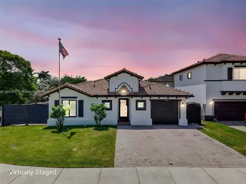 5126 SW 165th Ave, Miami, FL 33185