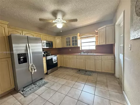 Kitchen - 275 E 34th St, Hialeah, FL 33013 photo 1 of 1