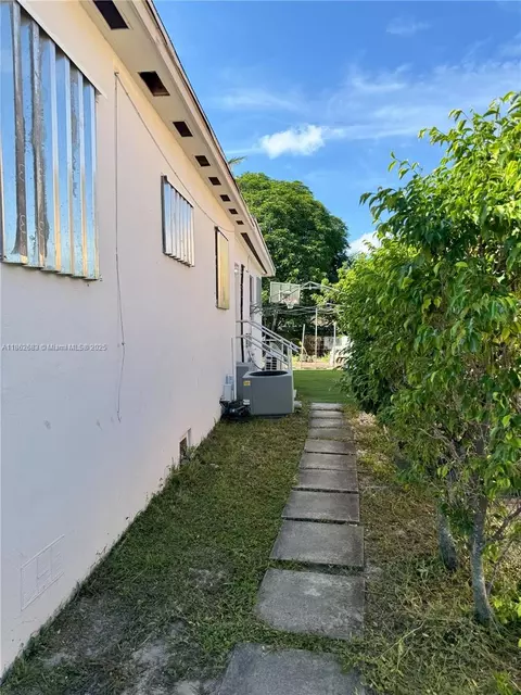 Exterior - 275 E 34th St, Hialeah, FL 33013 photo 2 of 6