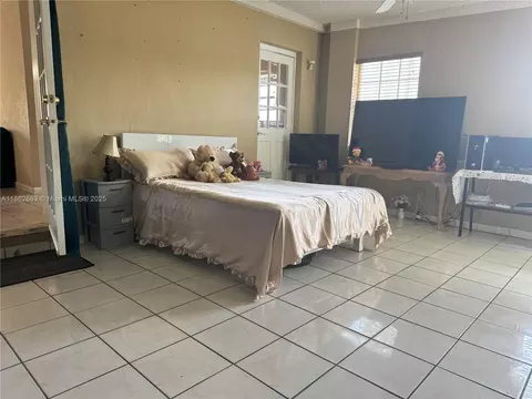 Bedroom - 275 E 34th St, Hialeah, FL 33013 photo 2 of 4