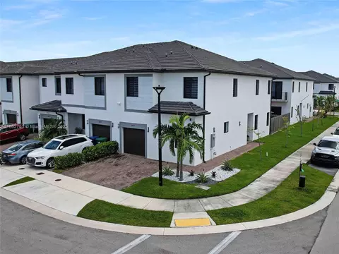 13663 SW 158th Ave, Miami, FL 33196