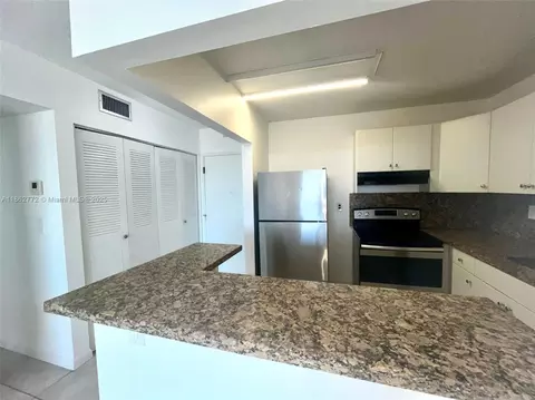 1465 NE 123rd St #814, North Miami, FL 33161