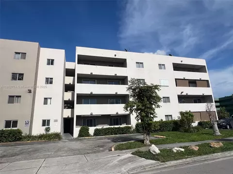6091 W 22nd Ct #104, Hialeah, FL 33016