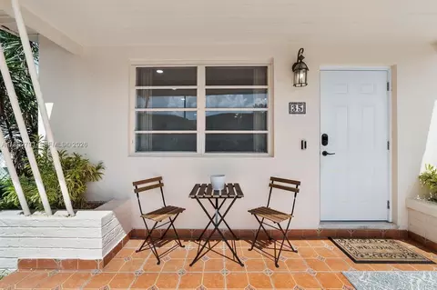 35 SW 50 Ave, Miami, FL 33134