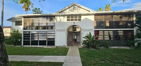 18965 NW 62nd Ave #202, Hialeah, FL 33015