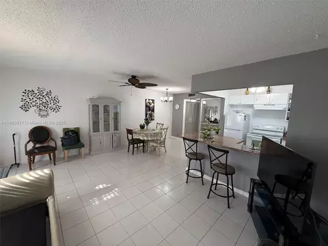 344 Farnham Q #344, Deerfield Beach, FL 33442
